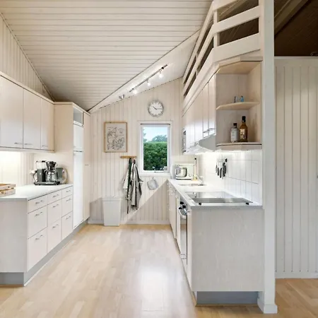 בית נופש Ubavka - 200m From The Sea By Interhome